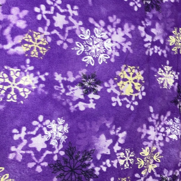 SB Scrubs Large Purple Snowflake Scrub Top 3 pockets tie back great cond! 11119 - Picture 5 of 5